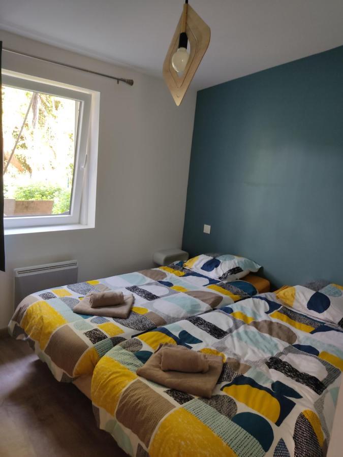 Maisonnette Cosy Bien Situee Dol-de-Bretagne Bagian luar foto
